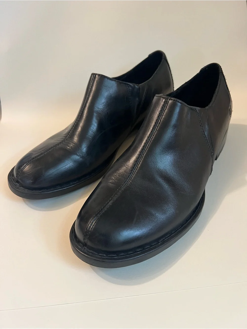 Born Black Leather Slip-On Woman’s Loafer Low Boot Shoes Size 9